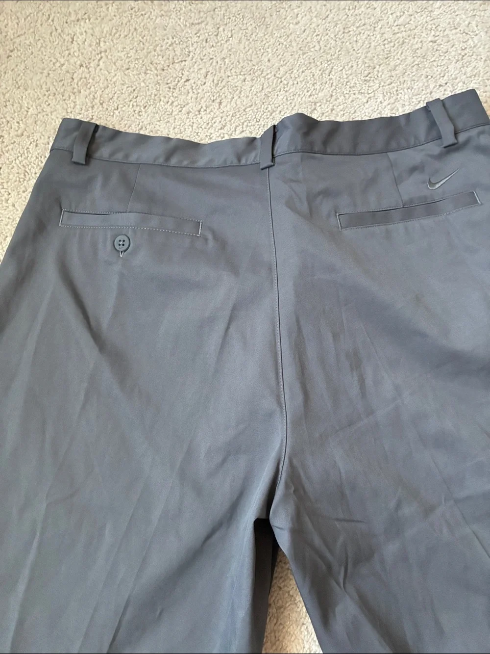 Men's Classic Gray Nike Golf Performance Shorts size 36